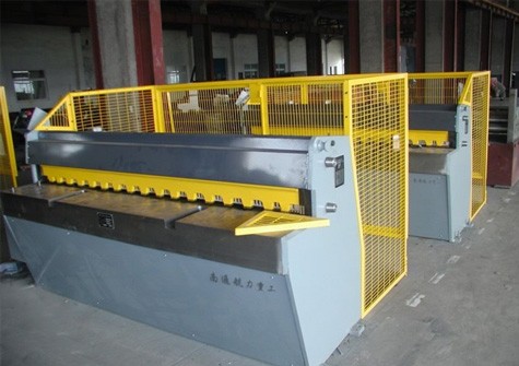 QH11D精密剪闆機