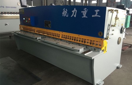 QC12Y-6X3200液壓擺式剪闆機