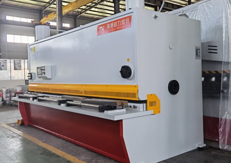 QC11Y-20×4000閘式剪闆機